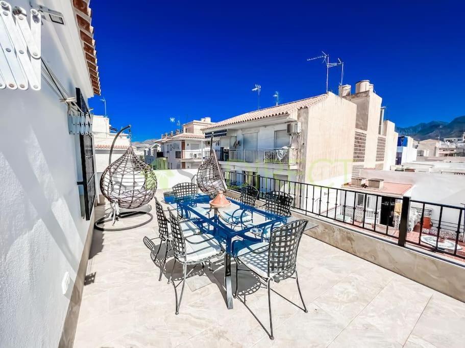 2 Bedroom With Large Private Terrace Appartamento Nerja